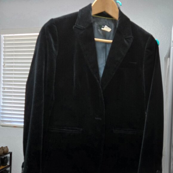 J.Crew Velvet Blazer 6P – Luxe, Timeless & Perfectly Tailored - Picture 5 of 9